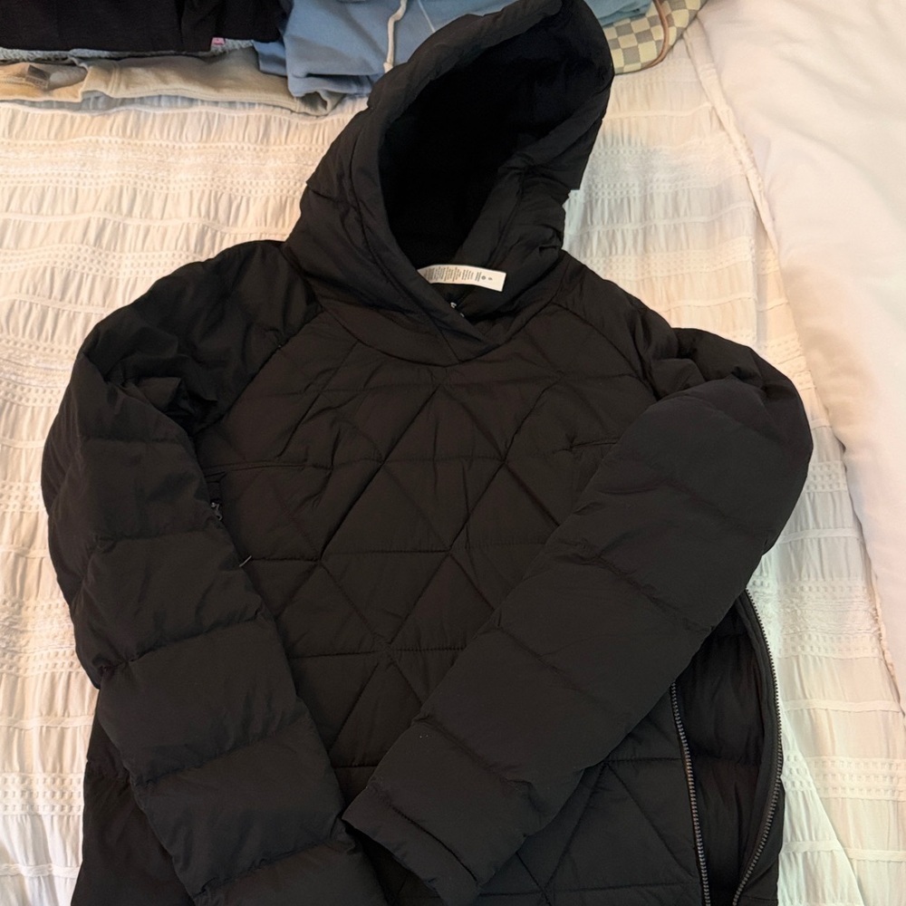 Lululemon Hooded Black Quilted Jacket